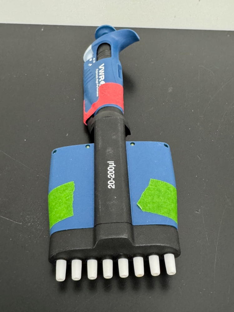 Image of VWR Ergonomic High Performance Multichannel Pipette